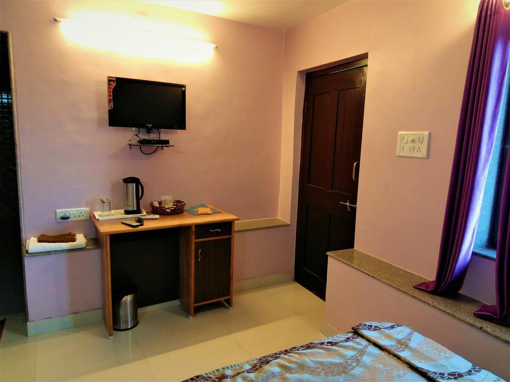 Forest Eco Lodge Mount Abu Ruang foto